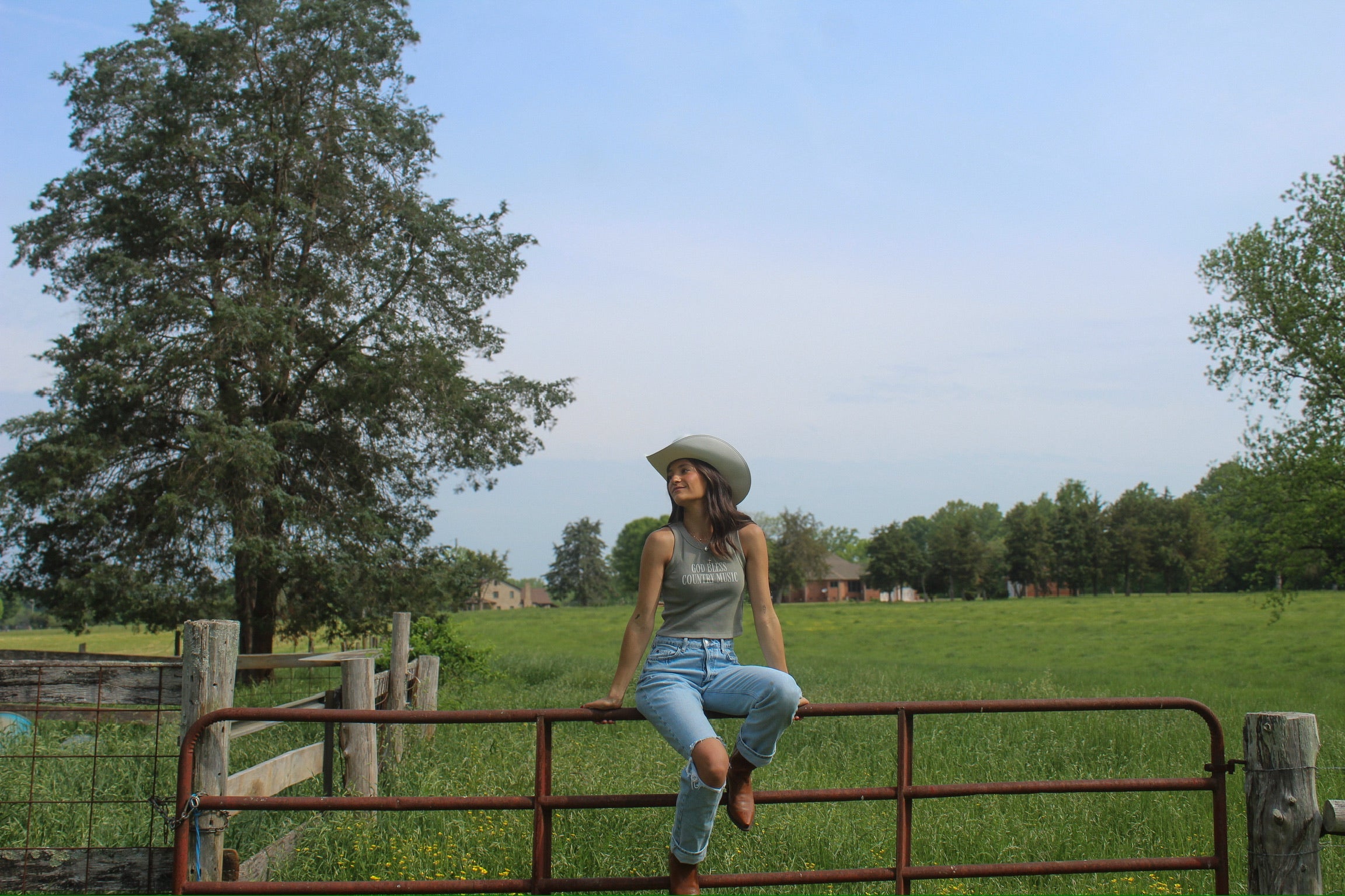 COUNTRY SUMMER